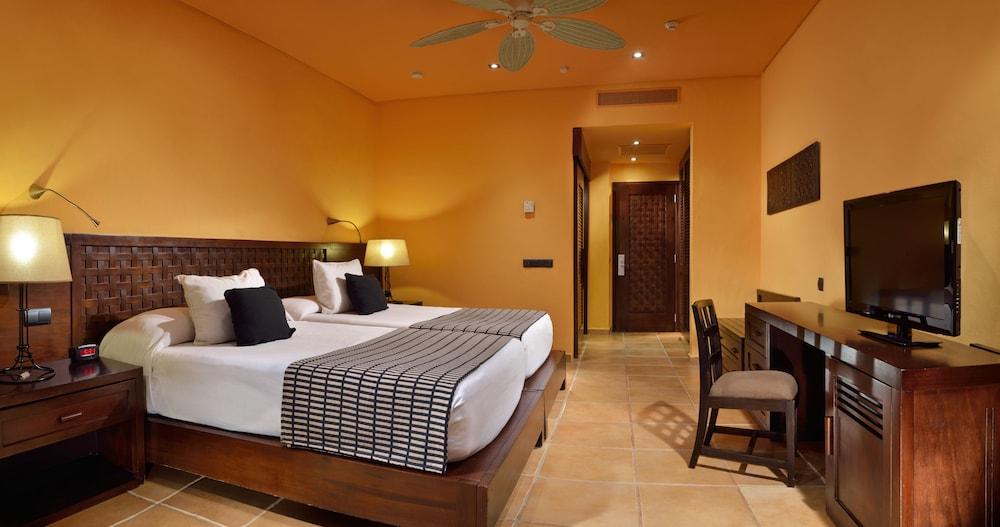 Catalonia Yucatan Beach Resort & Spa Puerto Aventuras Exterior foto
